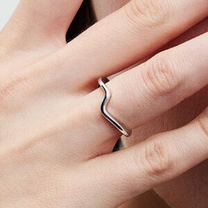Women's Polished Wave Ring Sterling Silver Smooth Polished Surface Pavé Version